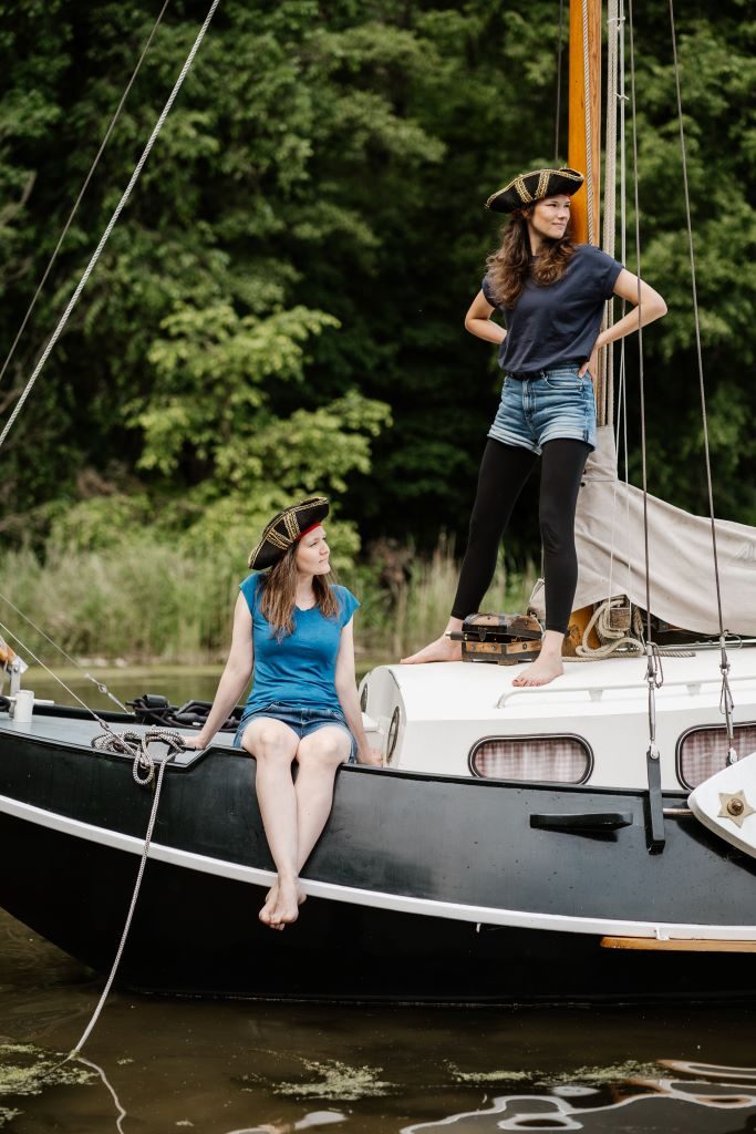 Julia_Sabine_Boot_hoch