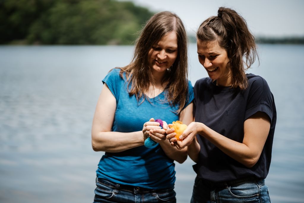 Sabine-und-Julia-Tuecher